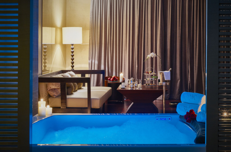 Sport & Beauty 2, Waldorf Astoria Shanghai on the Bund, Shanghai