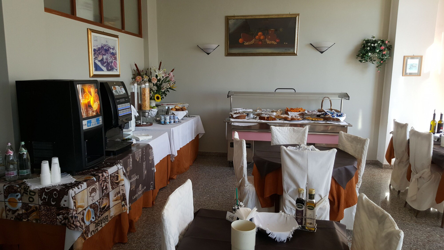 Food & Drinks 5, Hotel Europa, Rimini