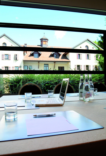 Food & Drinks 4, Hotel Archamps Porte Sud de Geneve, Haute-Savoie