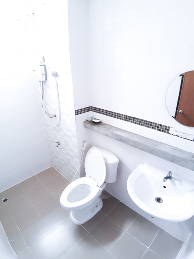 Bathroom, Prapai Place Don Muang, Don Muang