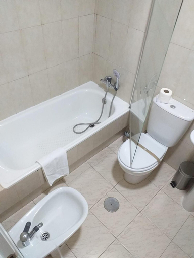 Bathroom 4, Hotel Alda Estación Pontevedra, Pontevedra