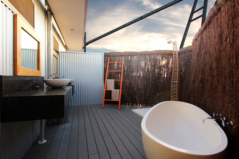 Bedroom 5, The Berkeley River Lodge, Wyndham-East Kimberley