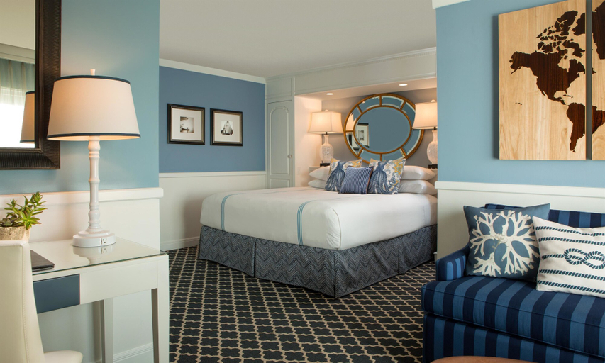 Bedroom 5, The Portofino Hotel & Marina, Los Angeles