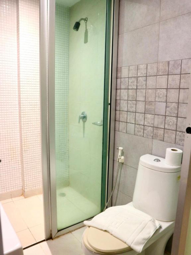 Bathroom 5, Swana Bangkok Hotel, Phra Nakhon