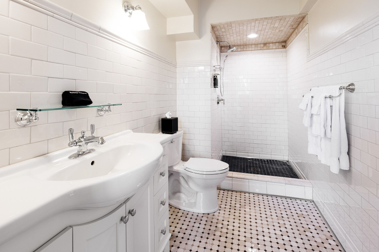 Bathroom 4, The Davidson, Ramsey