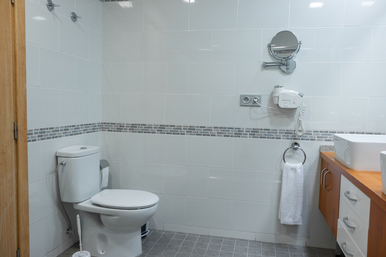 Bathroom 4, Club Hotel Marazul, Santa Cruz de Tenerife