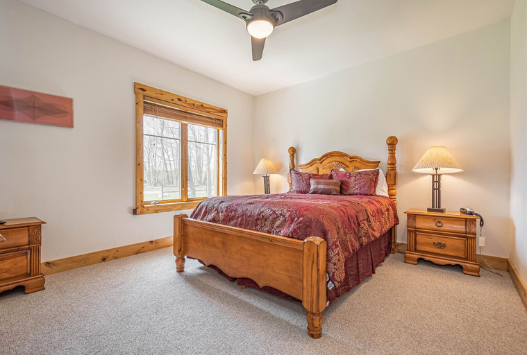 Bedroom 2, Ski Chalet, Garrett