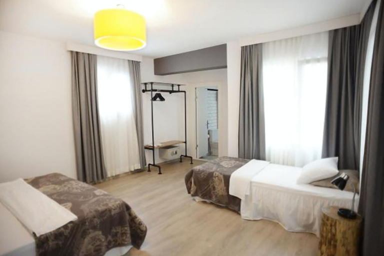 Bedroom 5, Rumours Inn, Fatih