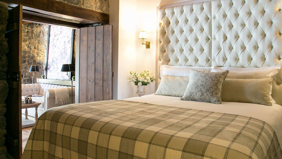 Bedroom 4, Casale Panayiotis