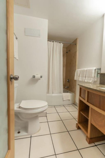 Bathroom 4, Holiday Surf Hotel, Honolulu