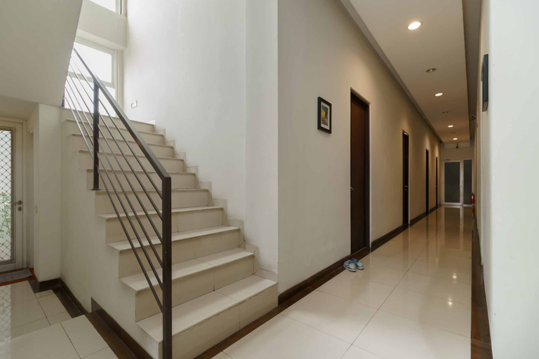 Others 5, Avalon Karawaci Mitra RedDoorz, Tangerang