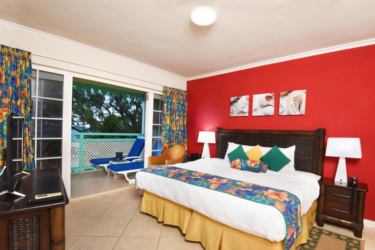 Bedroom 2, Coral Mist Beach Hotel