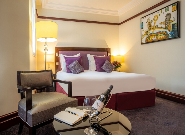 Bedroom 3, Hôtel Pont Royal, Paris
