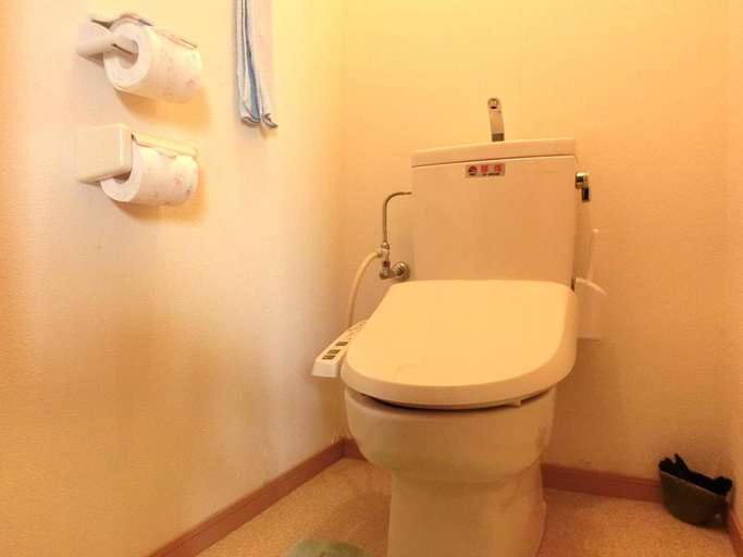 Bathroom 3, Kencha Rumah - Hostel, Unknown7