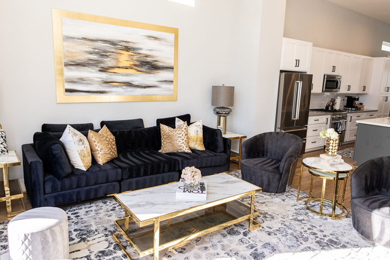 Others 4, Stylish Luxury Downtown Home, Houston