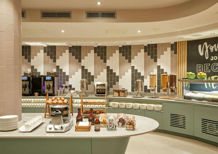 Food & Drinks 5, Hampton by Hilton Dublin City Centre, Dublin