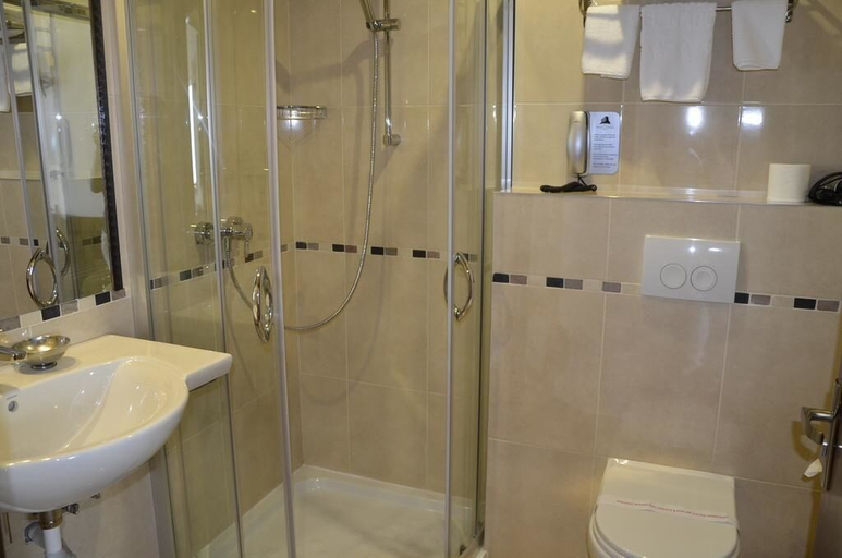Bathroom 4, Grand Hotel Napoca, Cluj-napoca