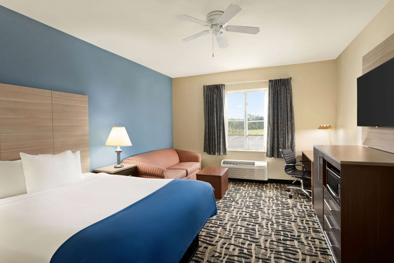 Bedroom 3, Baymont By Wyndham Ft. Leonard/Saint Robert, Pulaski
