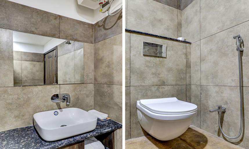 Bathroom, Hotel Bikalal, Bikaner