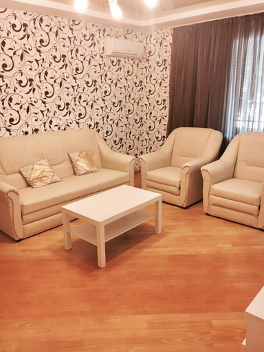 Others 3, Apartment near Deribasovskaya, Odes'ka