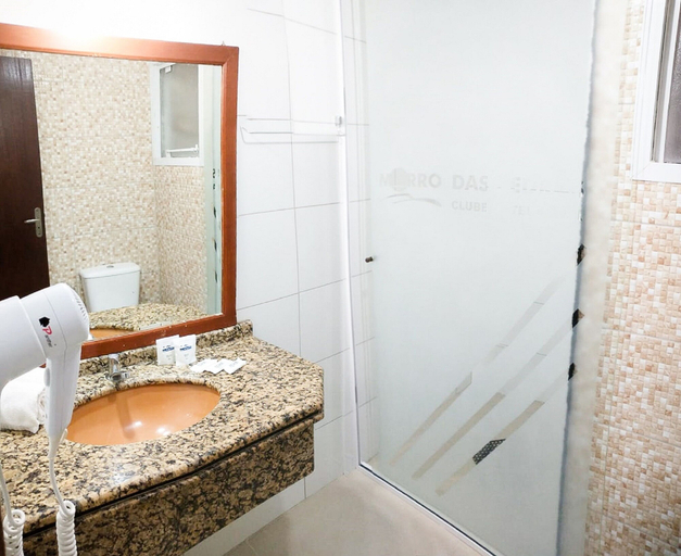 Bathroom 3, Morro das Pedras Clube Hotel, Florianopolis