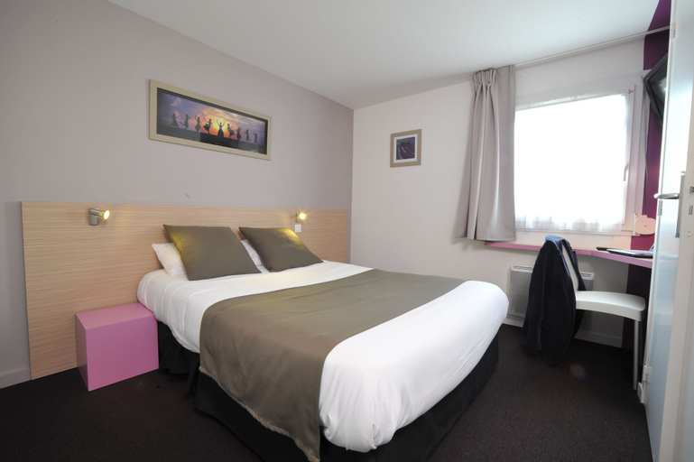 Bedroom 3, Sure Hotel by Best Western Nantes Saint-Herblain, Loire-Atlantique