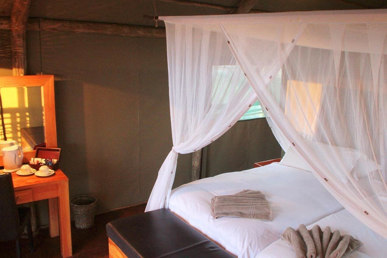 Bedroom 2, Suricate Tented Lodge, Mariental Rural