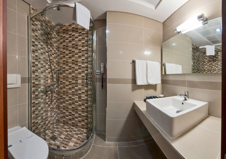 Bathroom 5, Hotel Vicenza, Fatih