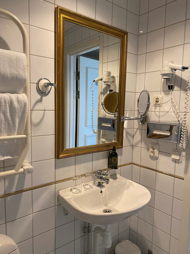 Bathroom 4, Grand Hotel Saltsjöbaden, Nacka