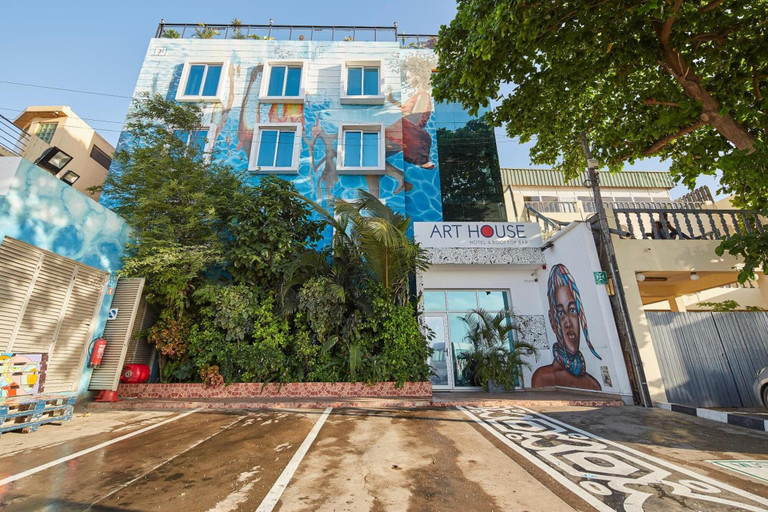 Exterior & Views 2, Thomson House, Ingombota