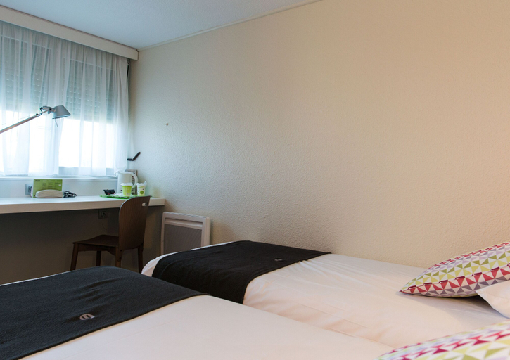 Bedroom 3, Hotel Campanile Agen, Lot-et-Garonne