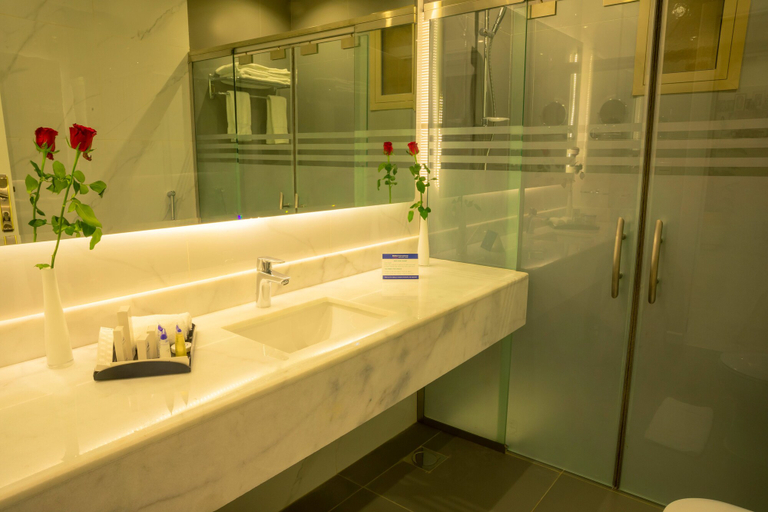 Bathroom 5, Swiss Luxury Villas