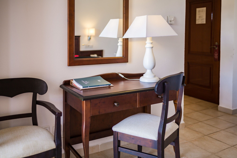 Bedroom 3, Hotel Ca'l Bisbe, Baleares