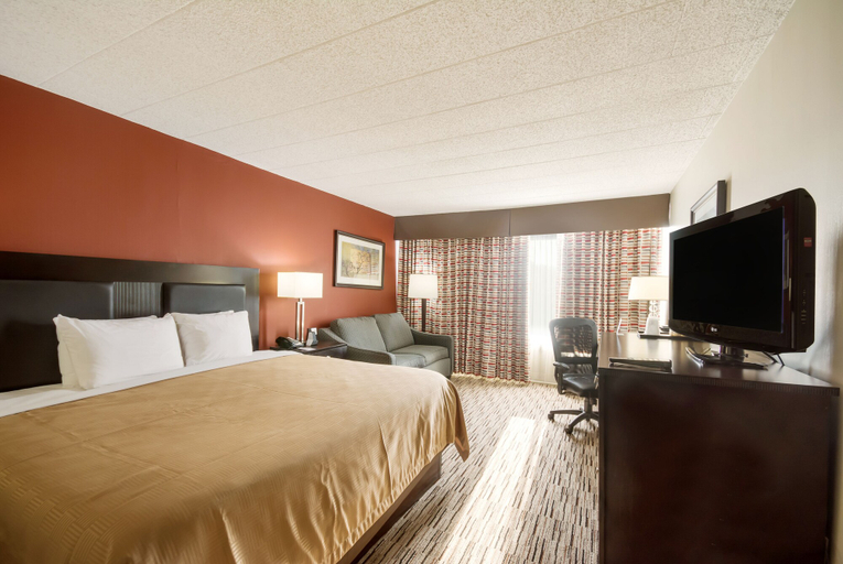 Bedroom 5, Exton Hotel & Conference Center, Chester