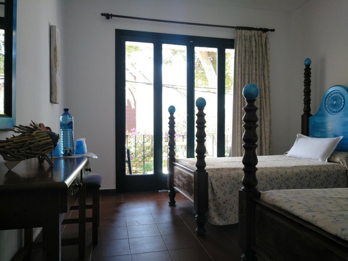 Bedroom 3, Zhimbad B&B by the sea, Baleares