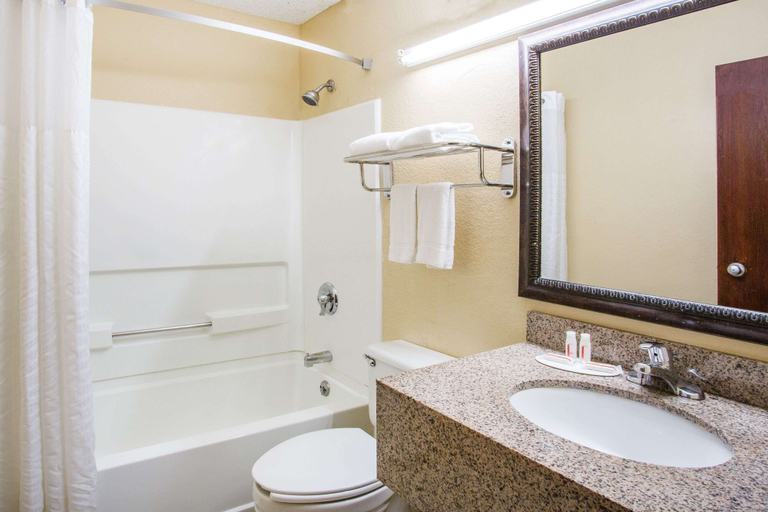 Bathroom 4, Super 8 by Wyndham Harrisonburg, Harrisonburg