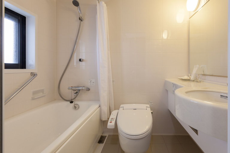 Bathroom 3, Ocean Hills Chouraku Stay, Kin