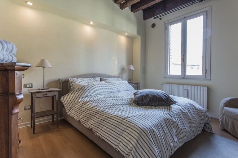 Bedroom 2, Padova - Via Tadi 39, Padua