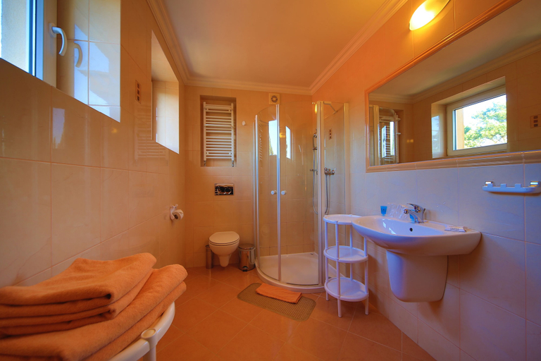 Bathroom 4, Hotel Polaris III, Świnoujście