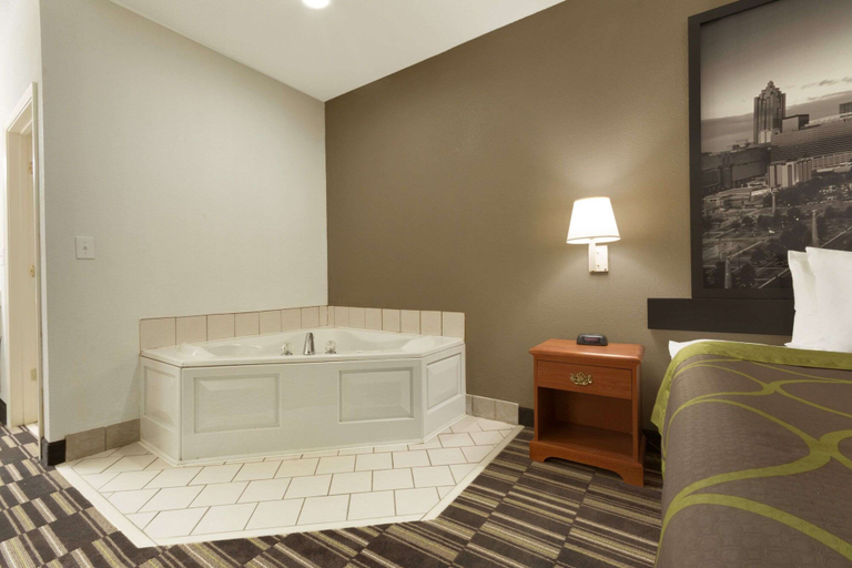 Bedroom 5, Super 8 by Wyndham Chatsworth/Dalton, Murray