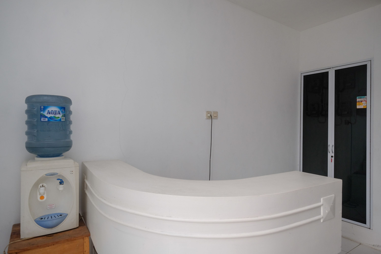 Bedroom 5, KoolKost Syariah near Luwes Gentan Park (Minimum Stay 30 Nights), Sukoharjo