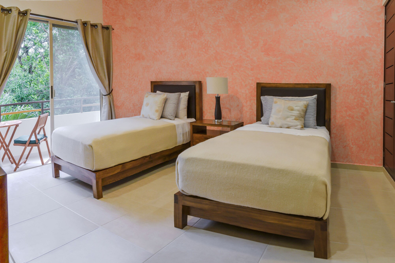 Bedroom 2, El Sueño house 2 BRM sleeps 5 balcony, Cozumel