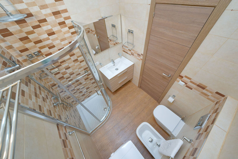 Bathroom 5, Maspalomas Lago - Canary Sunset, Las Palmas