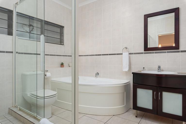 Bathroom, Rhodora 36, City of Cape Town