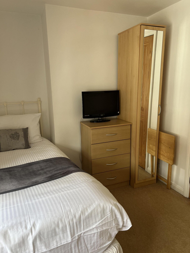 Bedroom 2, The Eight Bells Inn, West Sussex