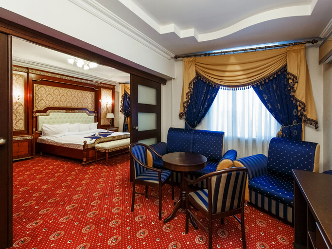 Bedroom 4, Moscow Holiday Hotel, North-Western