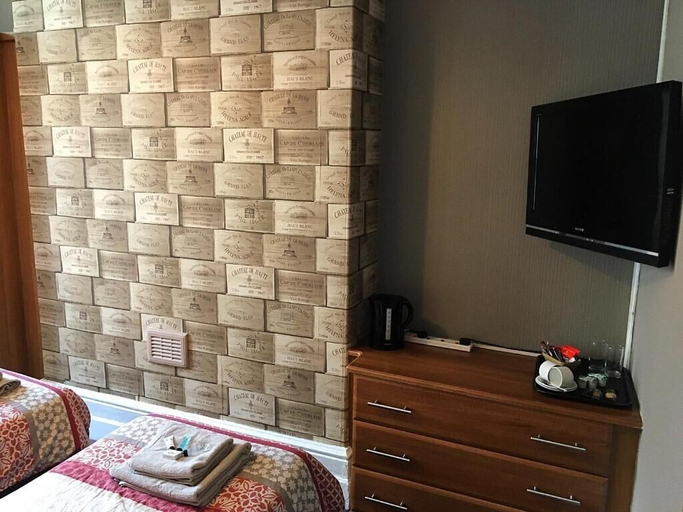 Bedroom 5, The White Horse, York