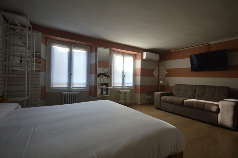 Bedroom 5, Room Verona Ai Conti, Verona