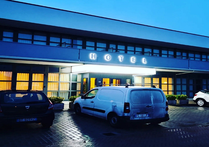 Exterior & Views 2, Hotel Ristorante Trendy, Prato