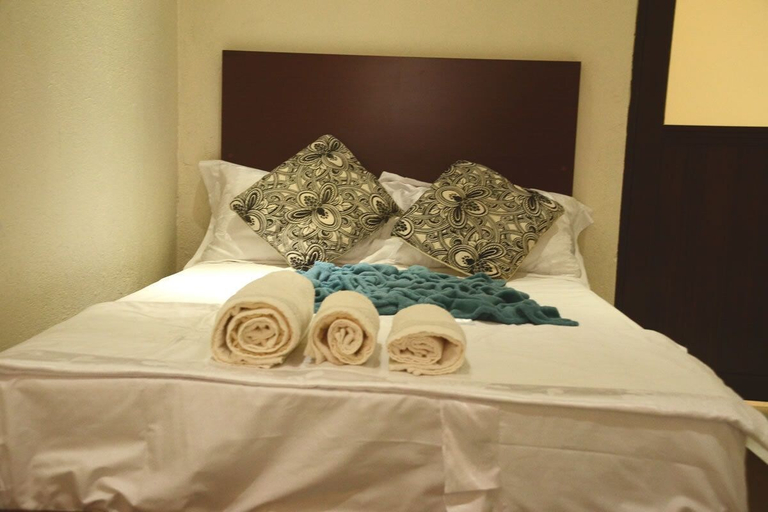 Bedroom 3, Commonlens Inn Hotel., Busiiro